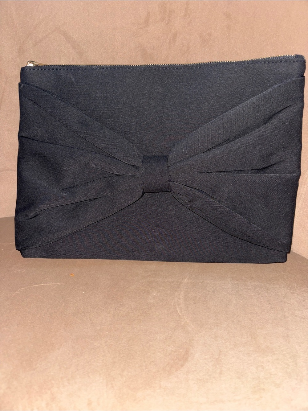 Carolina Herrera Black Bow Detail Clutch